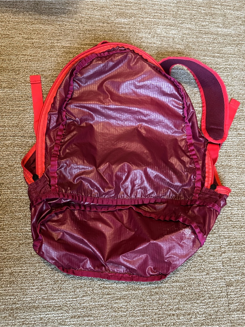 PALACE Pack Sack “Beet Red” - Picture 9 of 12